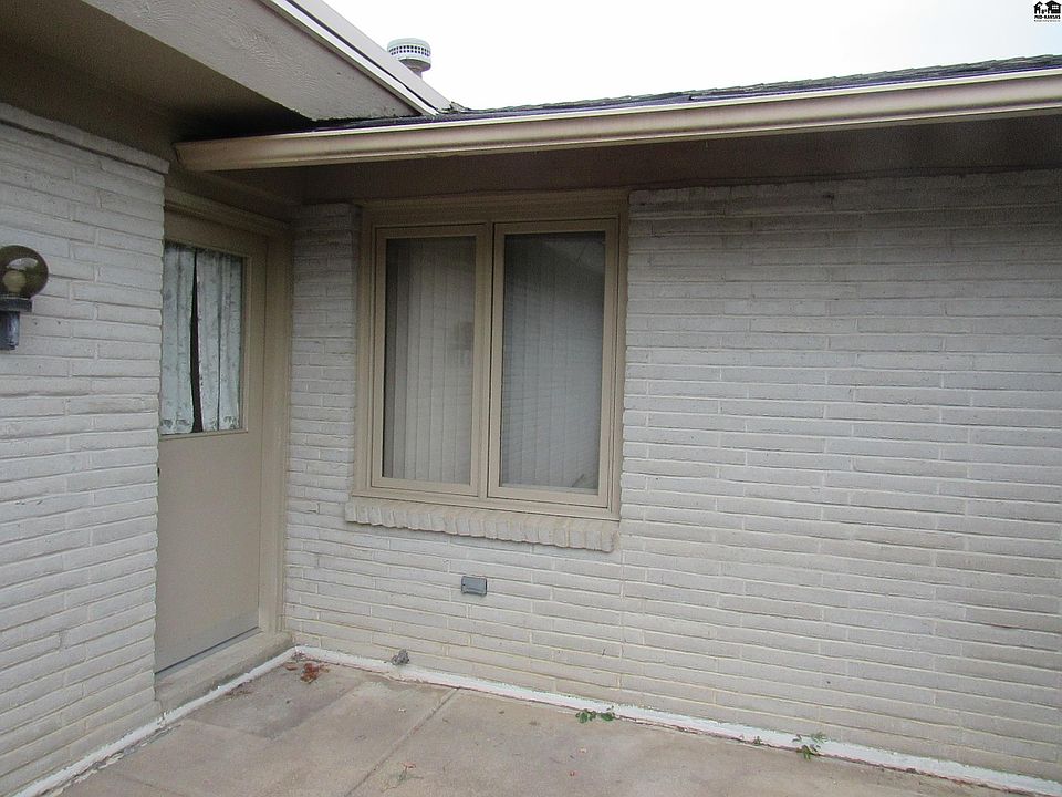 1st image of 3105 N Nutmeg Ln