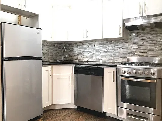 Rented by Simply Brooklyn Realty Inc | media 30