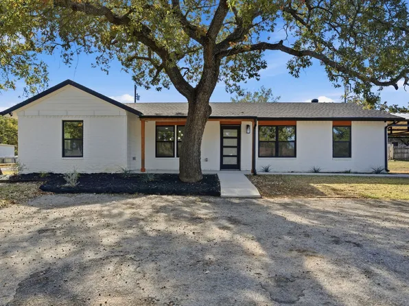 205 Lacewell St, Jacksboro, TX 76458