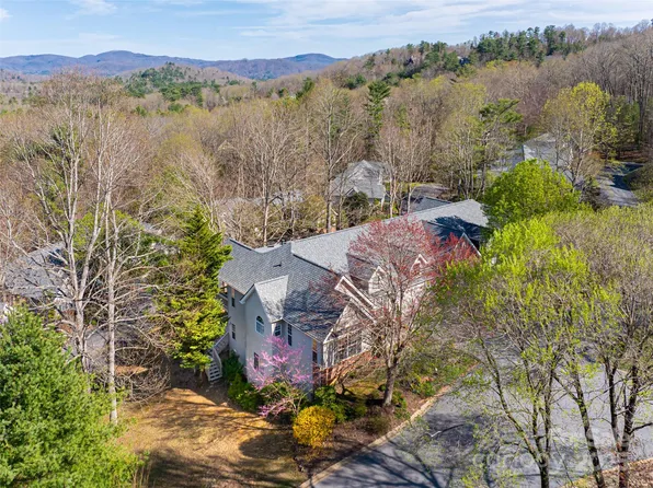 102 Silverrod Ln, Asheville, NC 28803