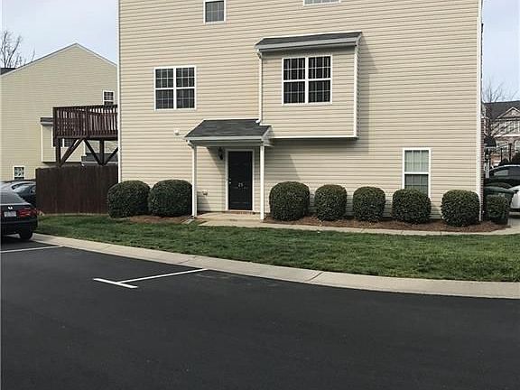 3rd image of 25 Ackland Dr