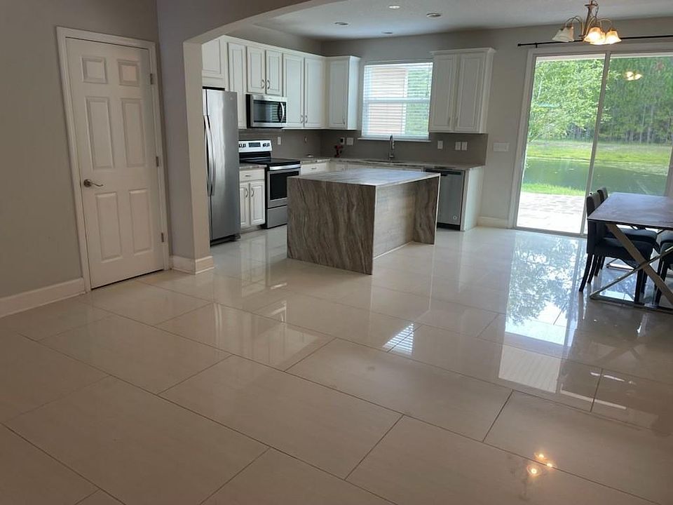 1st image of 339 Richmond Dr