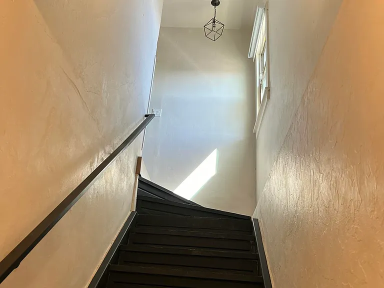 806 N Williams St — Photo 9