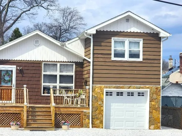 106 Maxim Dr, Hopatcong Boro, NJ 07843