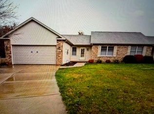 3810 Bristlecone Dr, Springfield, IL 62712