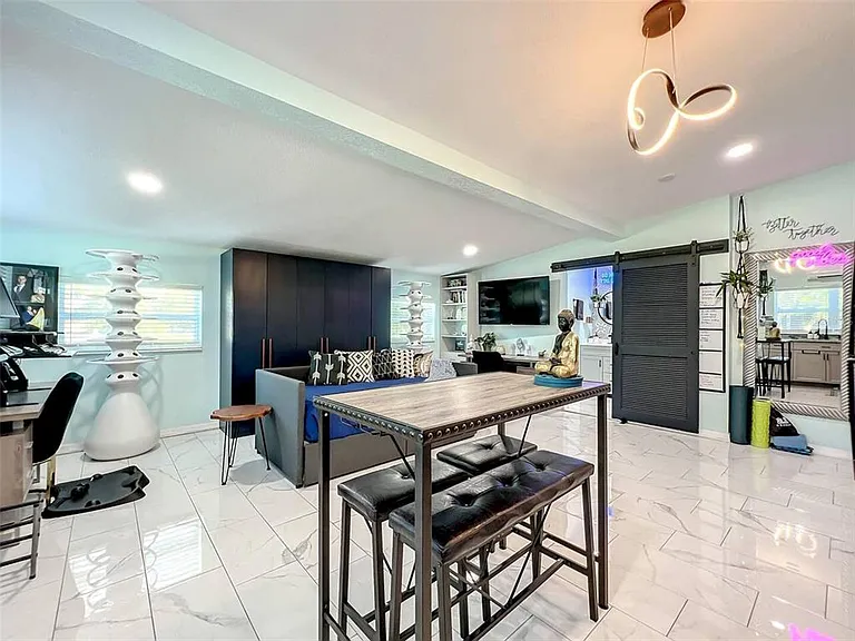 1245 Catalpa Dr #4 — Photo 26