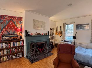 3 Plumtree Rd APT 3, Sunderland, MA 01375