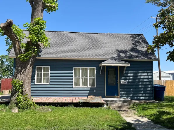 1909 4th Ave, Kearney, NE 68845