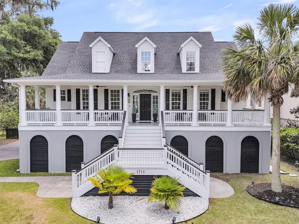 1711 Indigo Island Dr, Hanahan, SC 29410