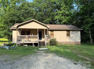 5881 Robinhood Rd, Fort Lawn, SC 29714