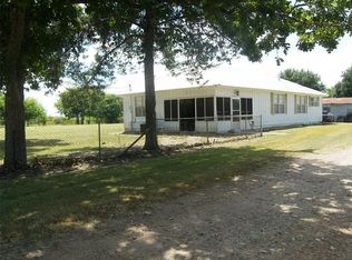 1028 Pecan St, Oakland, TX 78951