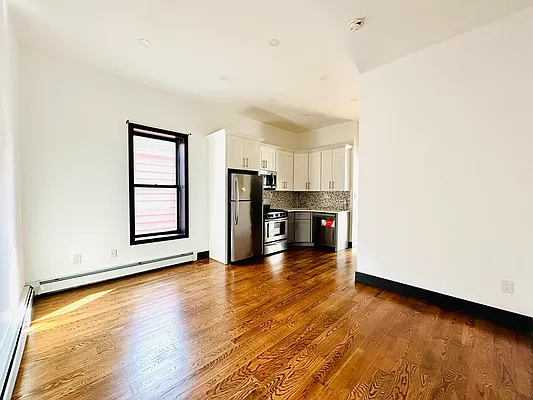 Rented by GROOME REALTY LLC | media 11