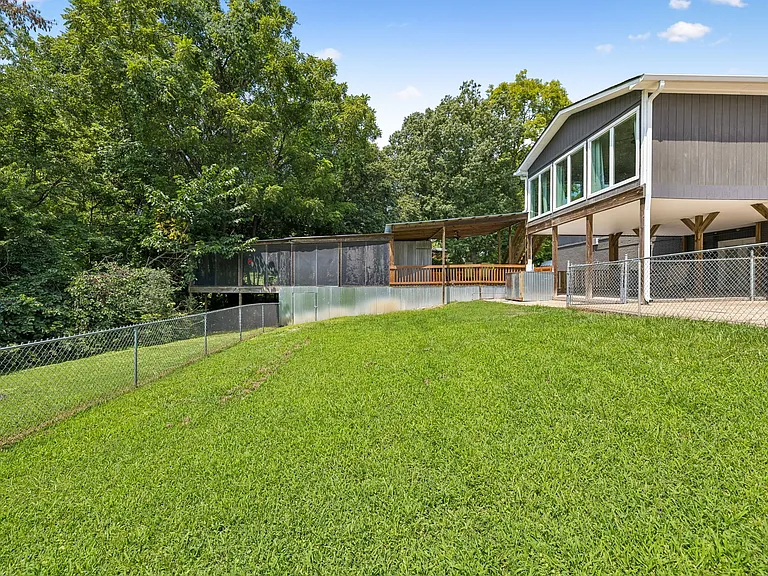 326 Draper Cir — Photo 66