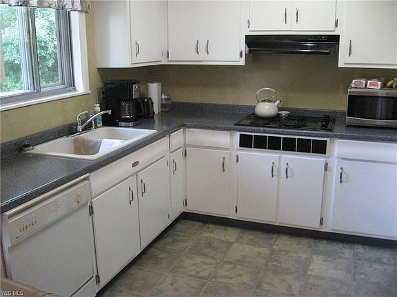 2nd image of 1074 Shepard Hills Blvd