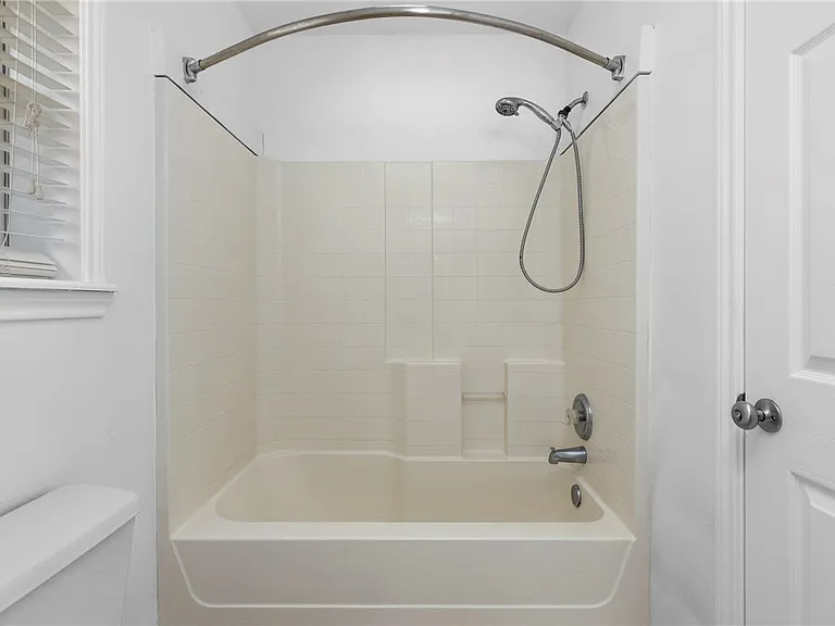 3511 Farah Dr — Photo 33