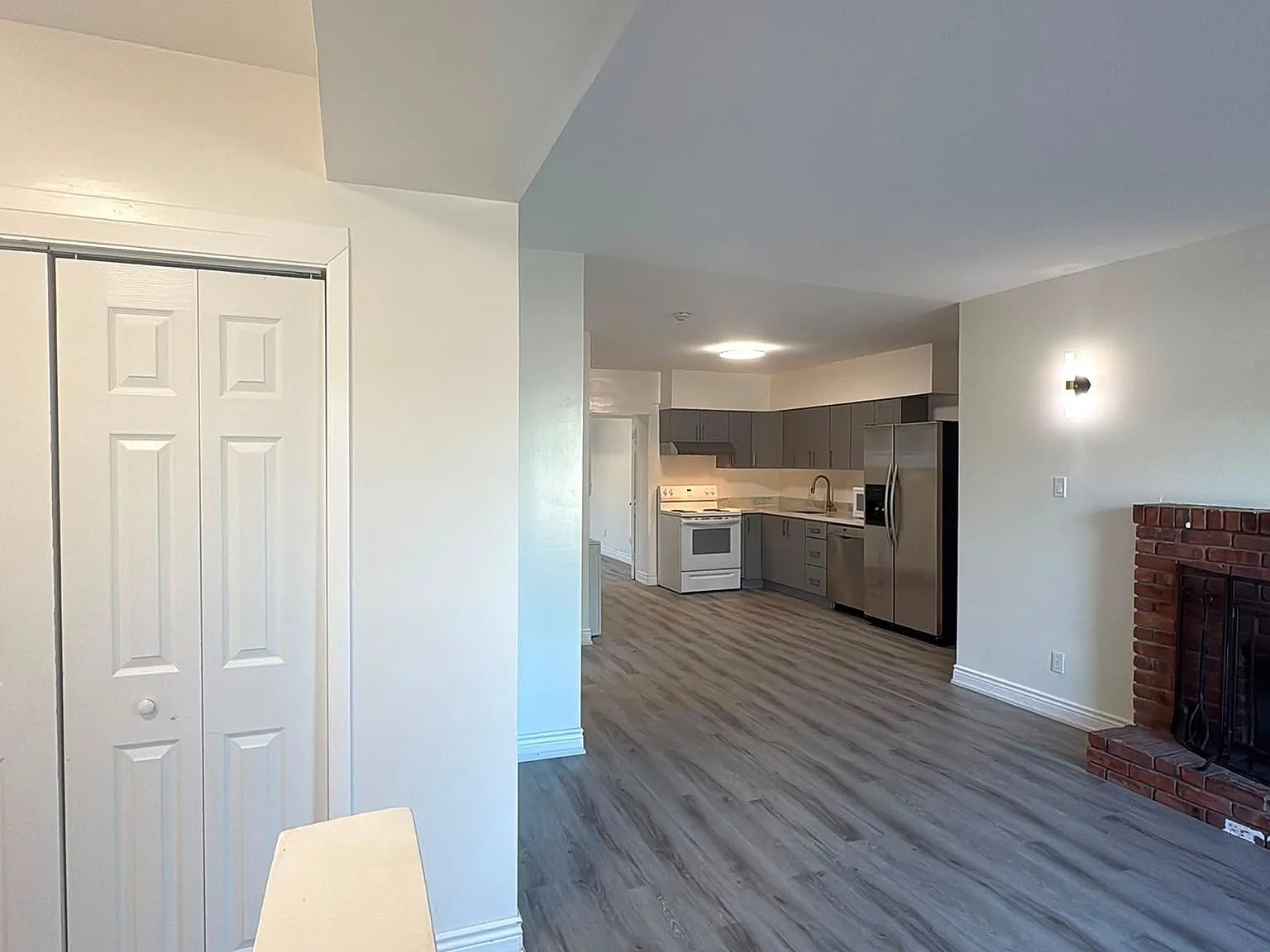2 bed, $1,900 — Photo 4