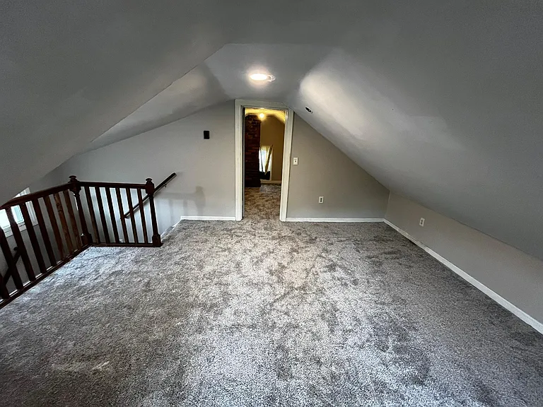 233 Superior St — Photo 28