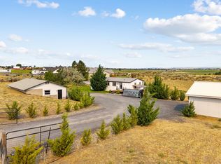 31955 Sun Ridge Ln, Hermiston, OR 97838