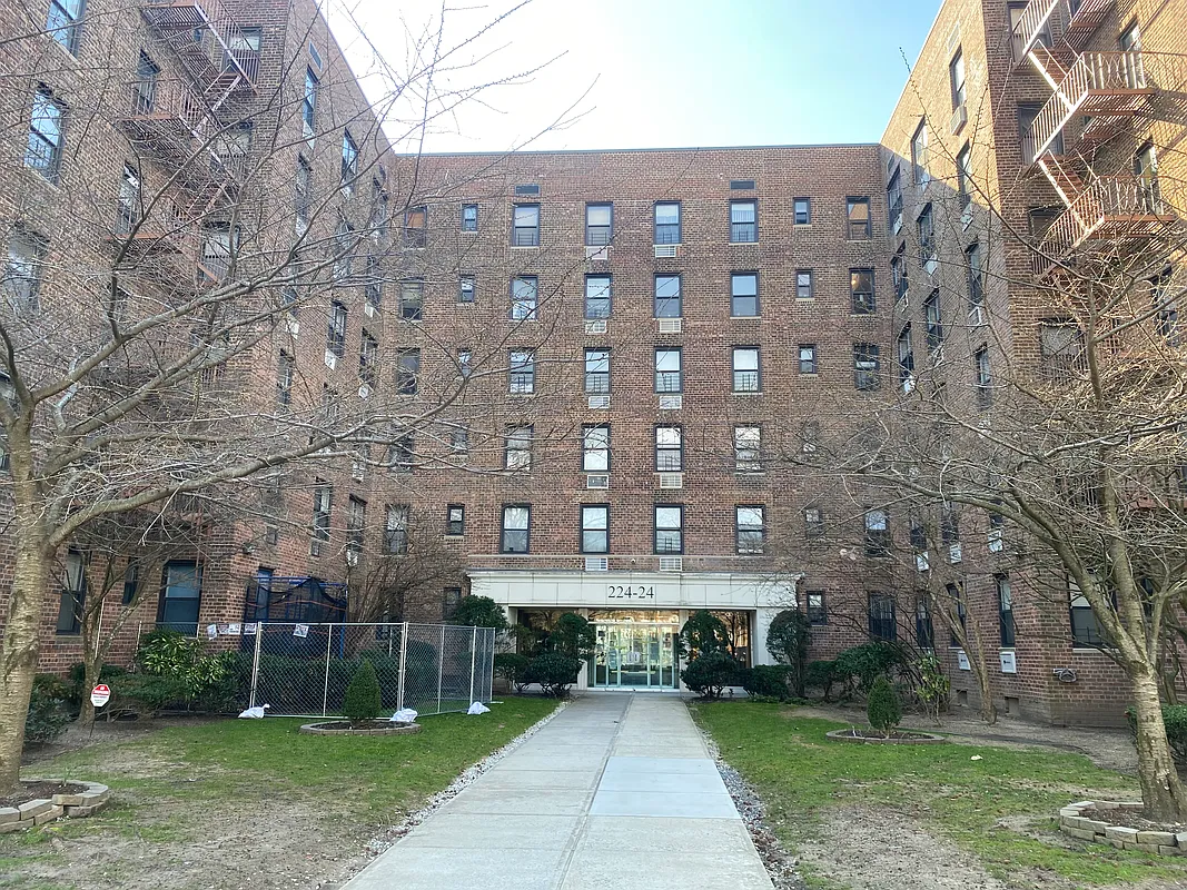 224-24 Union Tpke Unit 2J  