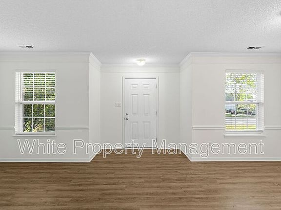 5th image of 15505 Dehavilland Dr