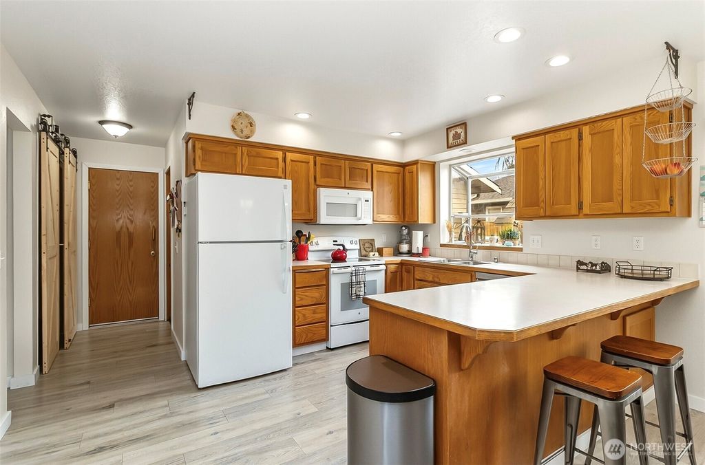 20913 67th Drive NE, Arlington, WA - View 5