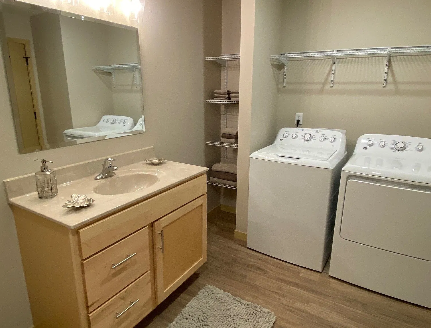 2 bed, $1,495 — Photo 4