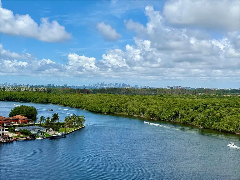 400 Sunny Isles Blvd #1404 — Photo 34