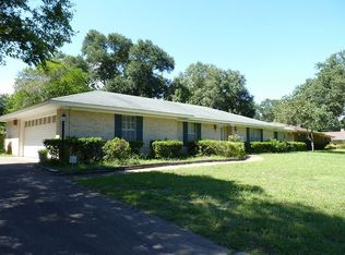 531 E Oak Ln, Nacogdoches, TX 75961