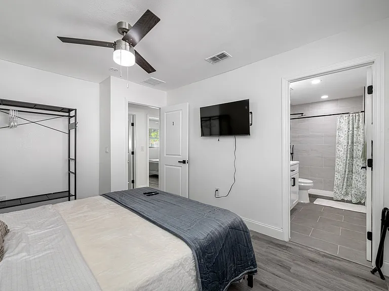 4737 W Oklahoma Ave #3 — Photo 3