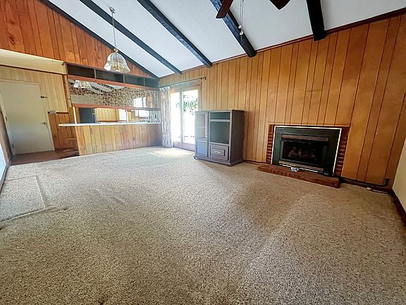 2nd image of 226 Deerwood Dr