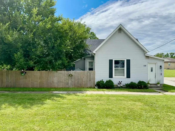 108 Main St, Michigantown, IN 46057
