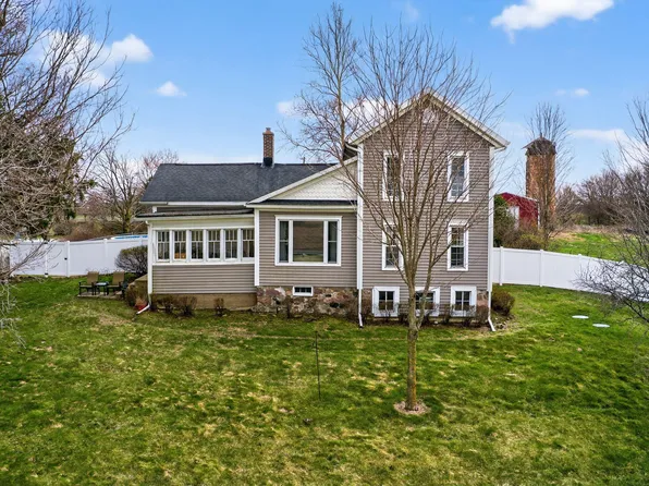 11403 Indiana Ave #10, Argos, IN 46501