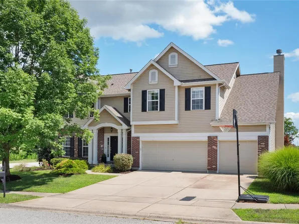 601 Tennyson Ct, O Fallon, IL 62269