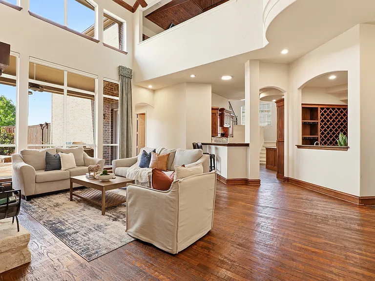 1224 Crockett Dr — Photo 11