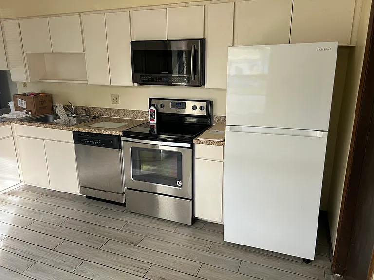 6410 S Adelia Ave #A — Photo 4