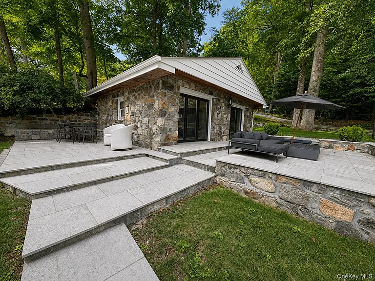 18 Kirk Lake Dr — Photo 23