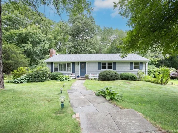 100 Brentwood Drive, Cheshire, CT 06410