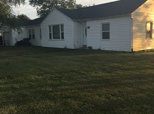 165 Walnut St, Hawk Point, MO 63349