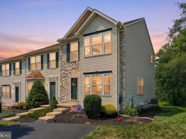 29 Buttonwood Ln, Hellam, PA 17406