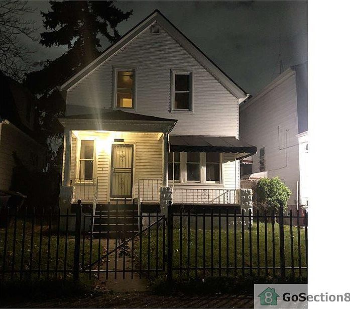 2nd image of 3483 Saint Clair St