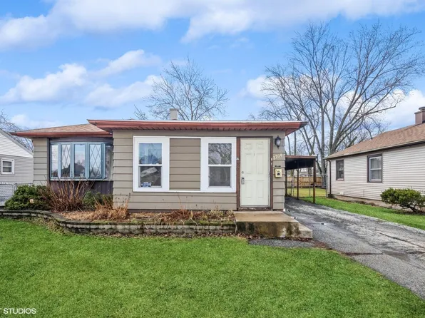 2704 Glenwood St, Highland, IN 46322