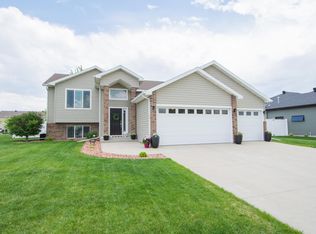 4513 12th St W, West Fargo, ND 58078