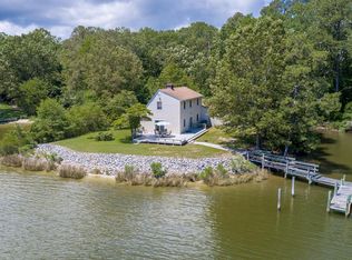 422 Twiggs Ferry Rd, Hartfield, VA 23071