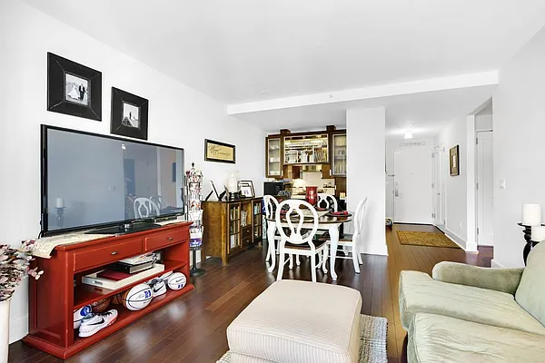 Rented by LG Fairmont Group | media 35