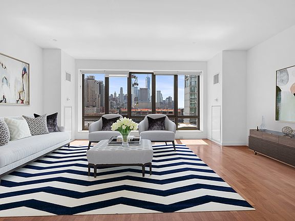 4th image of 1 Morton Sq APT 7BE