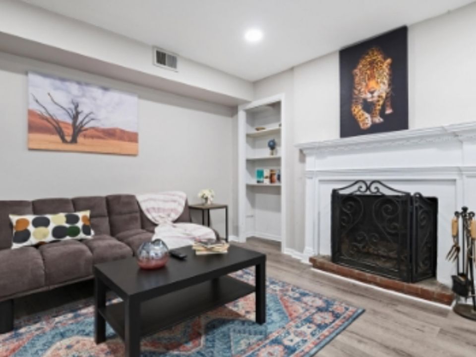 1st image of 434 Lombard St #2R