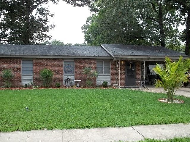 1st image of 3602 Shamrock Dr