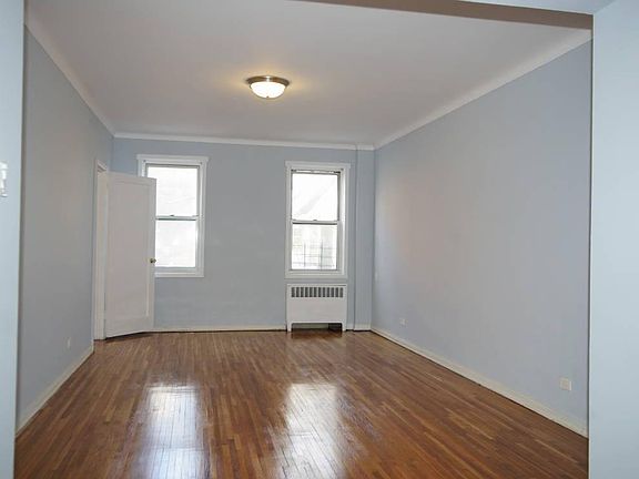 3rd image of 2566 Ocean Ave APT A8