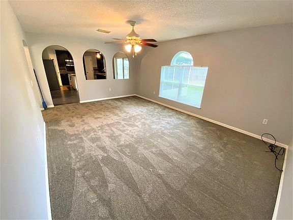 4th image of 4160 Stonefield Dr