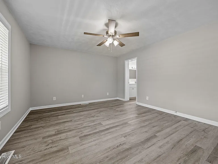 5312 Swanns Station Rd — Photo 15